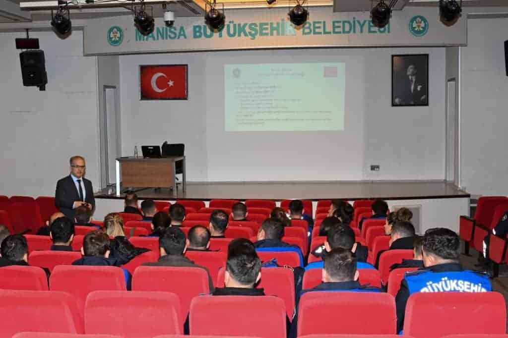Manisa Büyükşehir Belediyesi Zabıta Personeline Mevzuat Eğitimi Verdi
