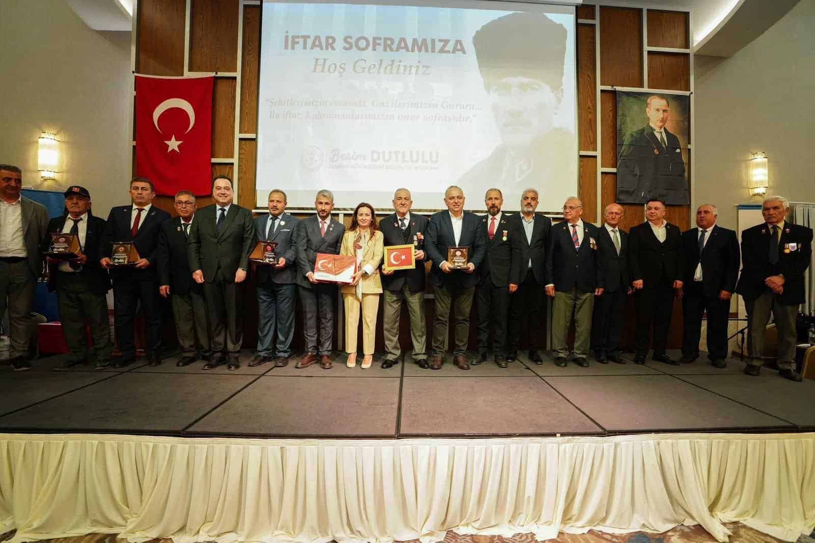 Başkan Besim Dutlulu, Şehit Aileleri ve Gazilerle Düzenlenen İftar Programında Birlik Mesajı Verdi