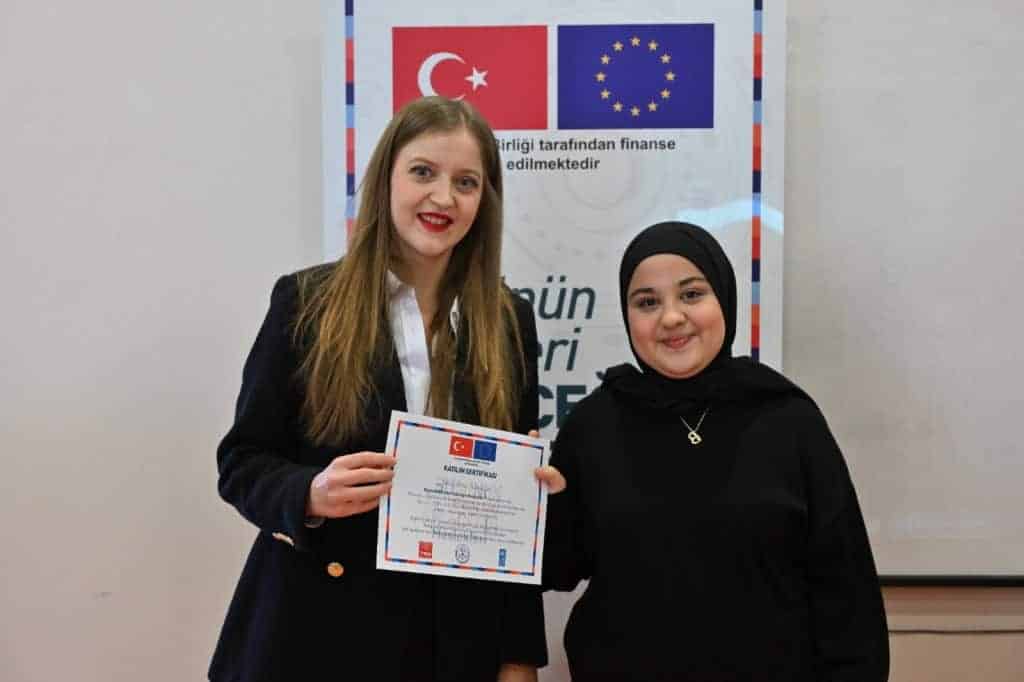 Manisa Büyükşehir Belediyesi'nden Gençlere Dijital Eğitim Hamlesi ve Geleceğe Hazırlık