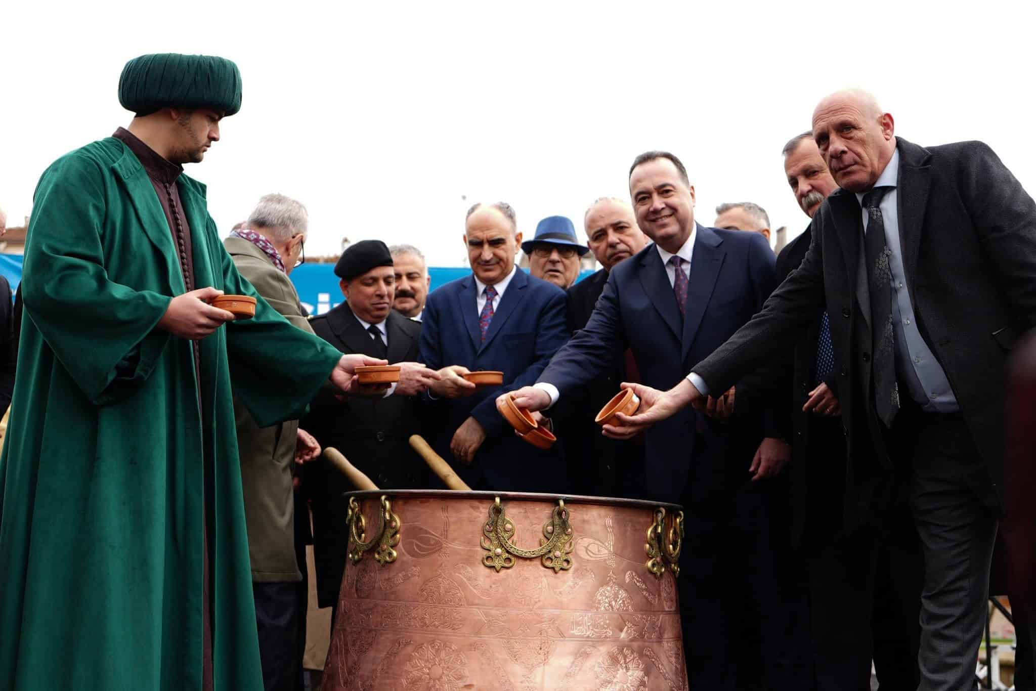 Uluslararası Manisa Mesir Macunu Festivali 486. Kez Geleneklerle ve Coşkuyla Başladı