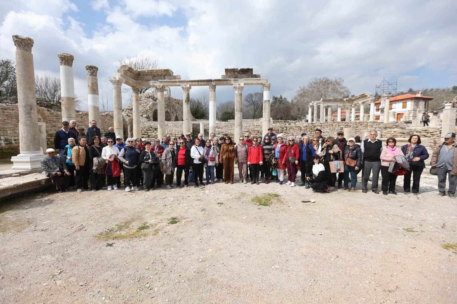 Muğla Büyükşehir Belediyesi’nden Yaşlılara Tarih ve Kültürle Dolu Anlamlı Gezi Etkinliği