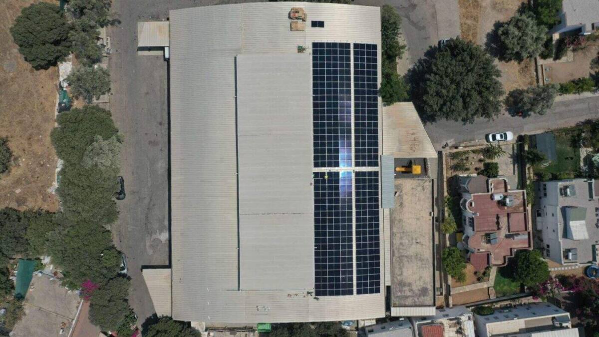 Bitez Pazar Yeri'nde Güneş Enerjisi Santrali Verimliliği Artıyor