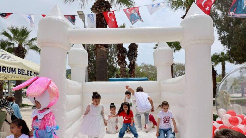 Bodrum’da 23 Nisan Ulusal Egemenlik ve Çocuk Bayramı Coşkuyla Kutlandı