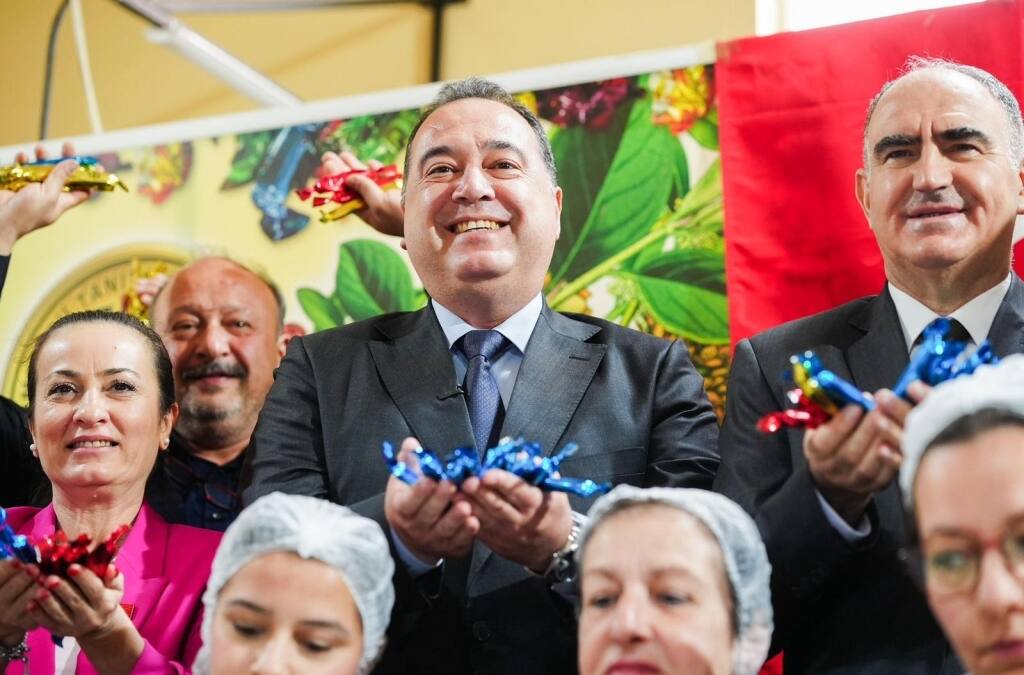 486. Uluslararası Manisa Mesir Macunu Festivali’nde 10 Ton Mesir Macunu Dualarla Hazırlandı