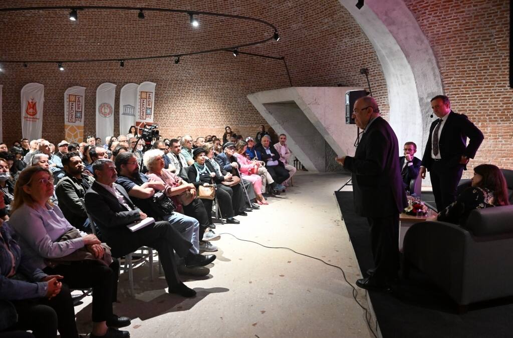 Manisa'nın Binlerce Yıllık Tarihi 'Toprağın Belleği' Söyleşisiyle Gün Yüzüne Çıktı